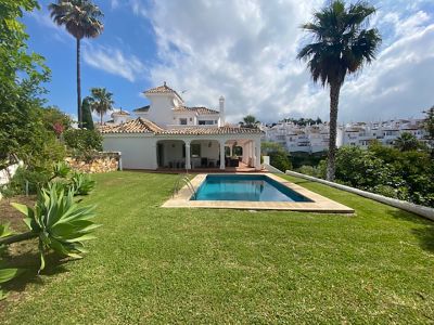 Villa in Nueva Andalucia, Marbella
