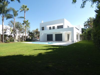 Villa in Estepona
