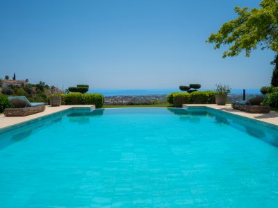 Villa in Monte Halcones, Benahavis