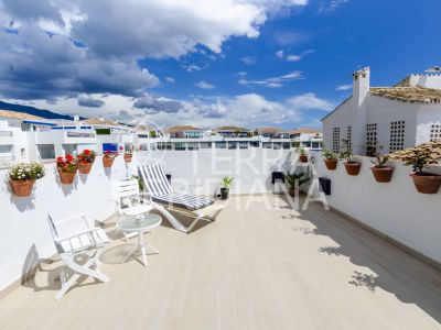 Penthouse in Jardines del Puerto, Marbella