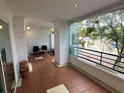 Apartamento en Terrazas de Banus, Marbella