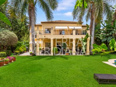 Villa in Nueva Andalucia, Marbella