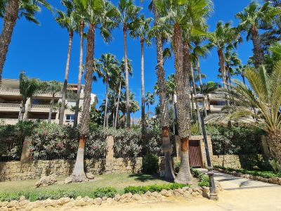 Apartamento en Las Cañas Beach, Marbella