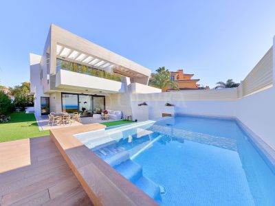 Villa Pareada en Bahia de Banus, Marbella