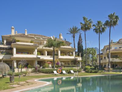 Apartamento Planta Baja en Las Alamandas, Marbella