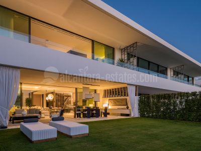 Semi Detached Villa in Vilas 12, Marbella