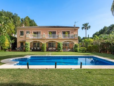 Villa en Atalaya de Rio Verde, Marbella
