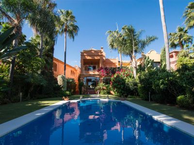 Villa bifamiliare in La Alzambra, Marbella