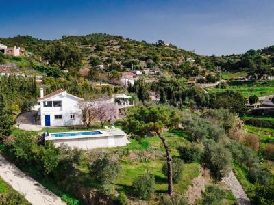 Finca in Altos de Estepona, Estepona