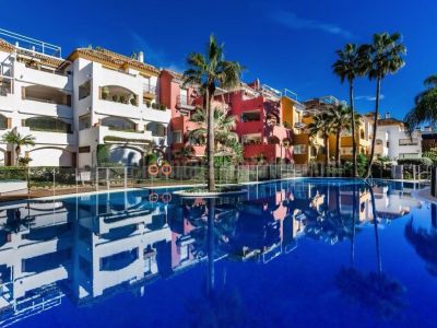 Duplex in Marbella Golden Mile, Marbella