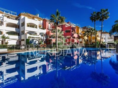 Duplex in Marbella Golden Mile, Marbella