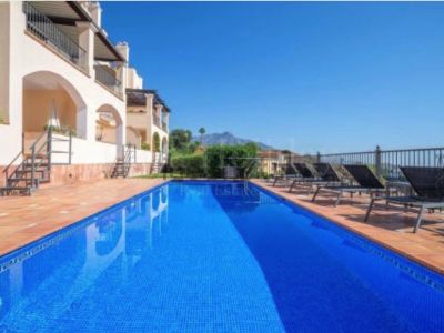 Duplex Penthouse in Los Almendros, Benahavis