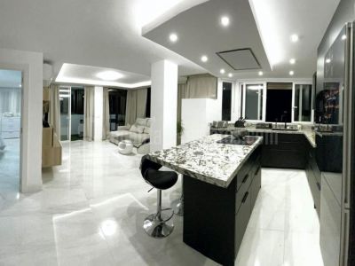 Apartment in Playa Bajadilla - Puertos, Marbella