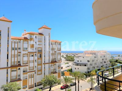 Apartamento en Estepona Puerto, Estepona