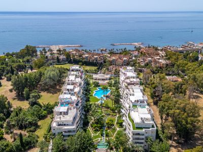 Apartment in El Embrujo Banús, Marbella