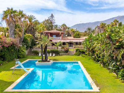 Villa in Estepona