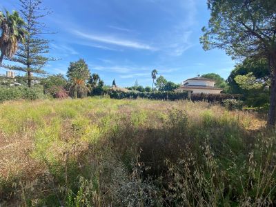 Plot in Las Brisas, Marbella