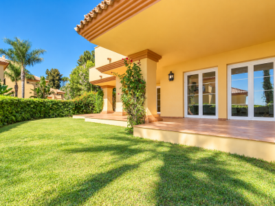 Ground Floor Apartment in Cumbres del Rodeo, Marbella