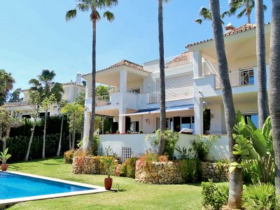 Villa in Rio Real Golf, Marbella
