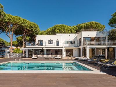 Villa in Artola, Marbella