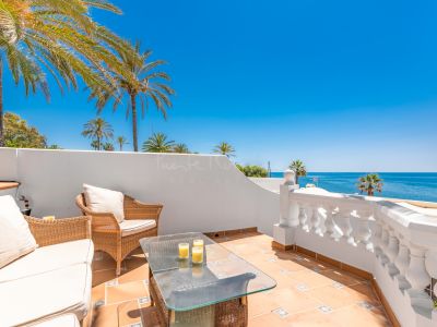 Semi Detached Villa in El Oasis Club, Marbella