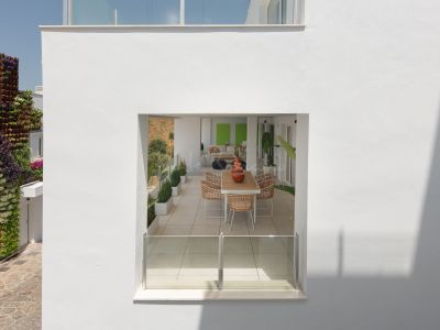 Apartment in Los Altos de los Monteros, Marbella