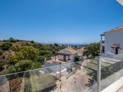 Duplex in Los Altos de los Monteros, Marbella