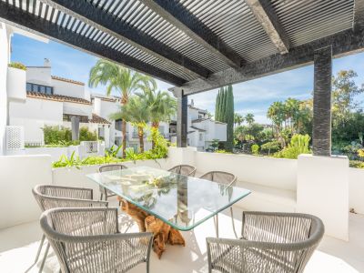 Apartment in Marina Puente Romano, Marbella
