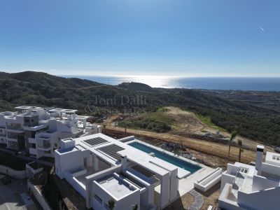 Duplex Penthouse in La Mairena, Marbella