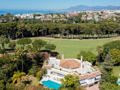 Villa in Rio Real Golf, Marbella