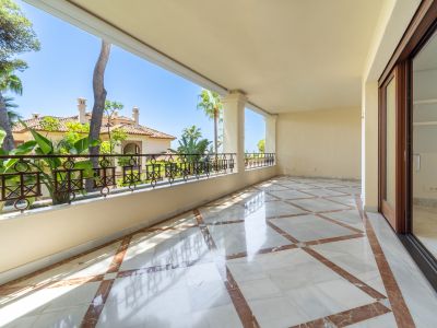 Apartment in Los Monteros Playa, Marbella