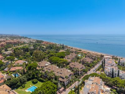 Apartment in Los Monteros Playa, Marbella