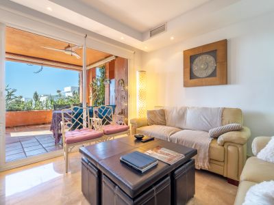 Apartment in Oasis de Marbella, Marbella