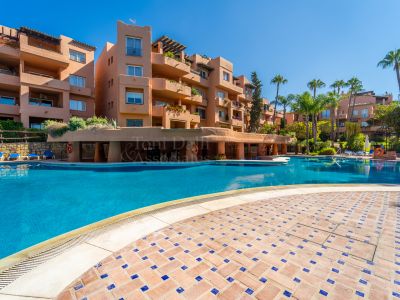 Apartment in Oasis de Marbella, Marbella