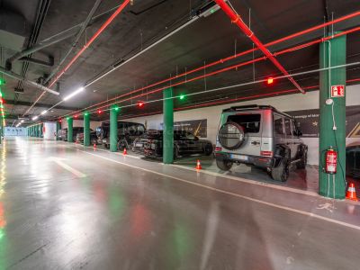 Commercial Premises in Playas del Duque, Marbella