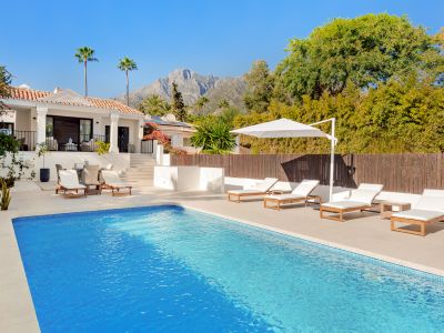 Semi Detached Villa in Balcones de Sierra Blanca, Marbella