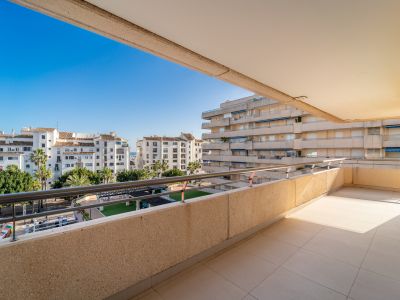 Apartment in Marina Banus, Marbella
