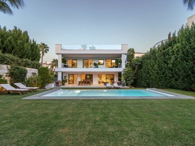 Villa in Nueva Andalucia, Marbella