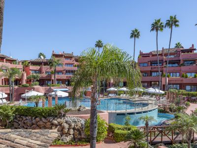 Apartment in Cabo Bermejo, Estepona
