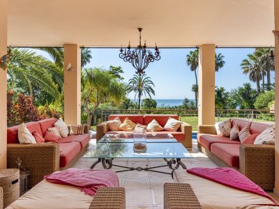 Villa in El Velerin, Estepona