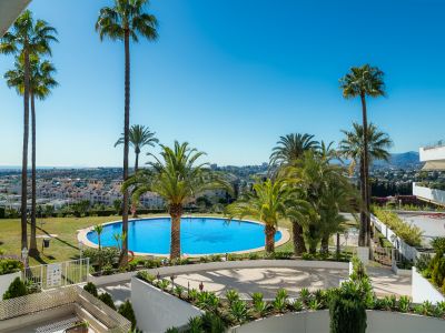 Apartment in Las Terrazas de Las Lomas, Marbella