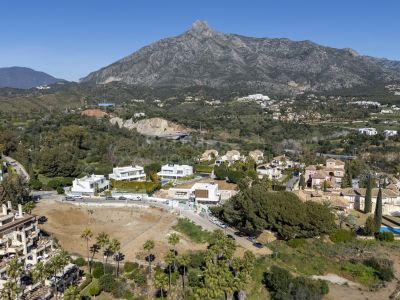 Plot in Las Lomas del Marbella Club, Marbella