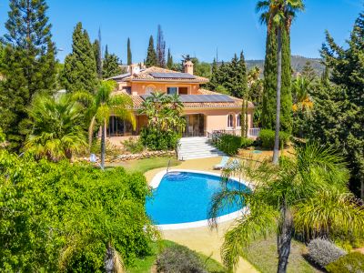 Villa in Cerrado de Elviria, Marbella