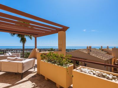 Penthouse in Hacienda del Señorio de Cifuentes, Benahavis