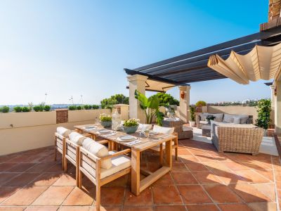 Duplex Penthouse in Los Capanes del Golf, Benahavis