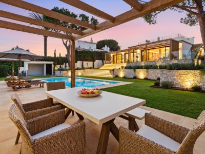 Villa in Cerrado de Elviria, Marbella