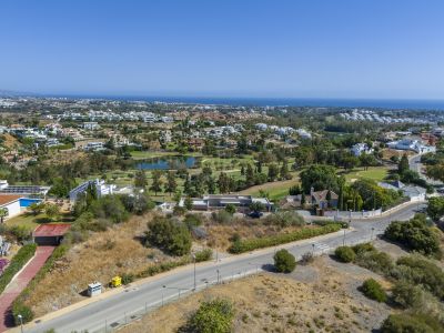 Plot in La Alqueria, Benahavis