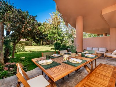 Ground Floor Apartment in Magna Marbella, Marbella