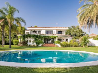 Villa in Marbella Golden Mile, Marbella