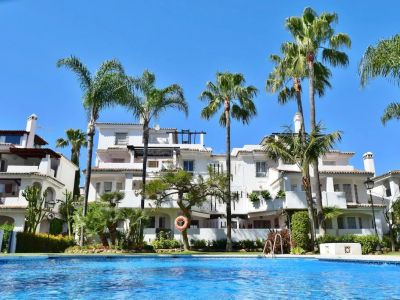 Apartment in Los Naranjos de Marbella, Marbella